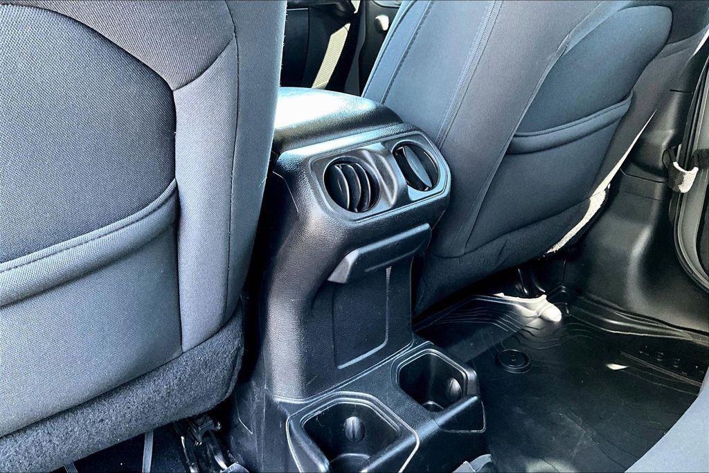 Used 2019 Jeep Wrangler Unlimited Sport image 10