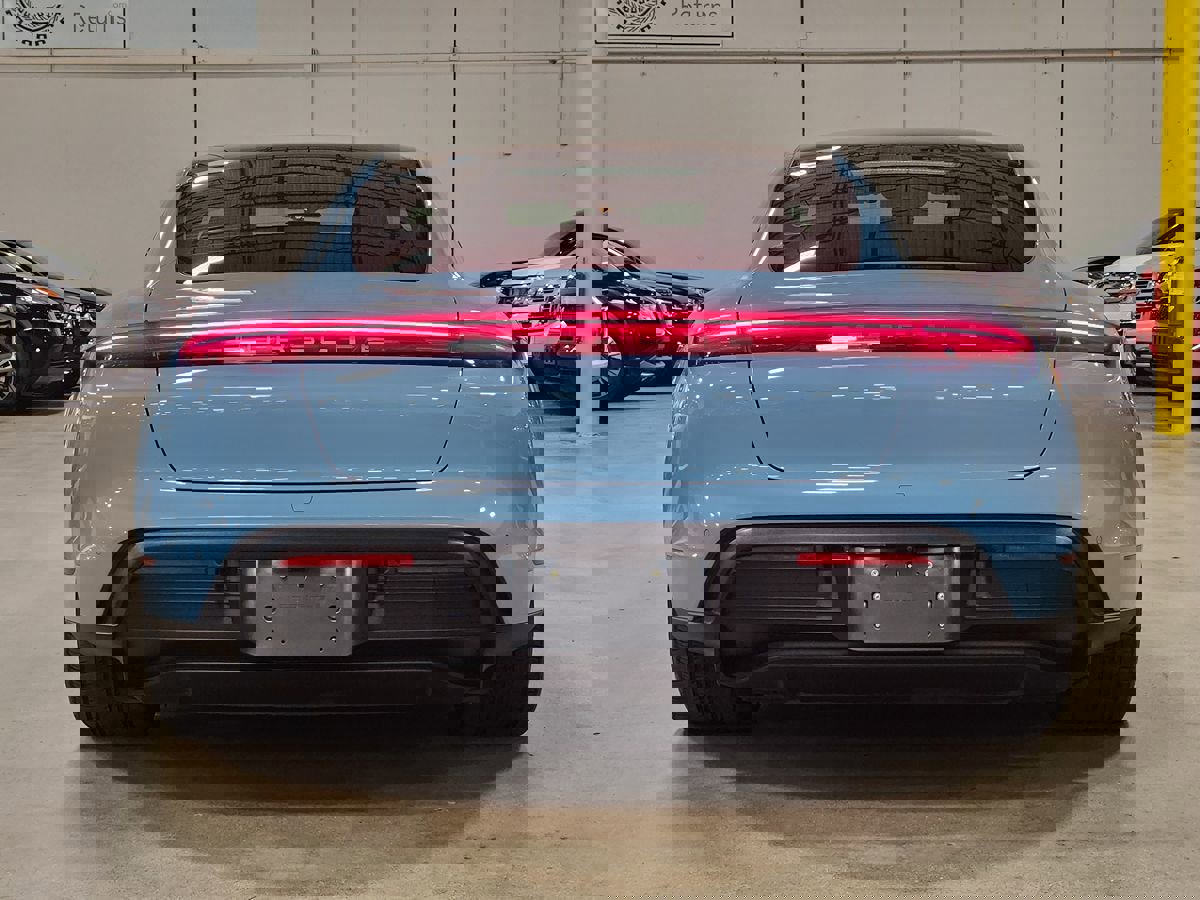 Used 2021 Porsche Taycan image 10