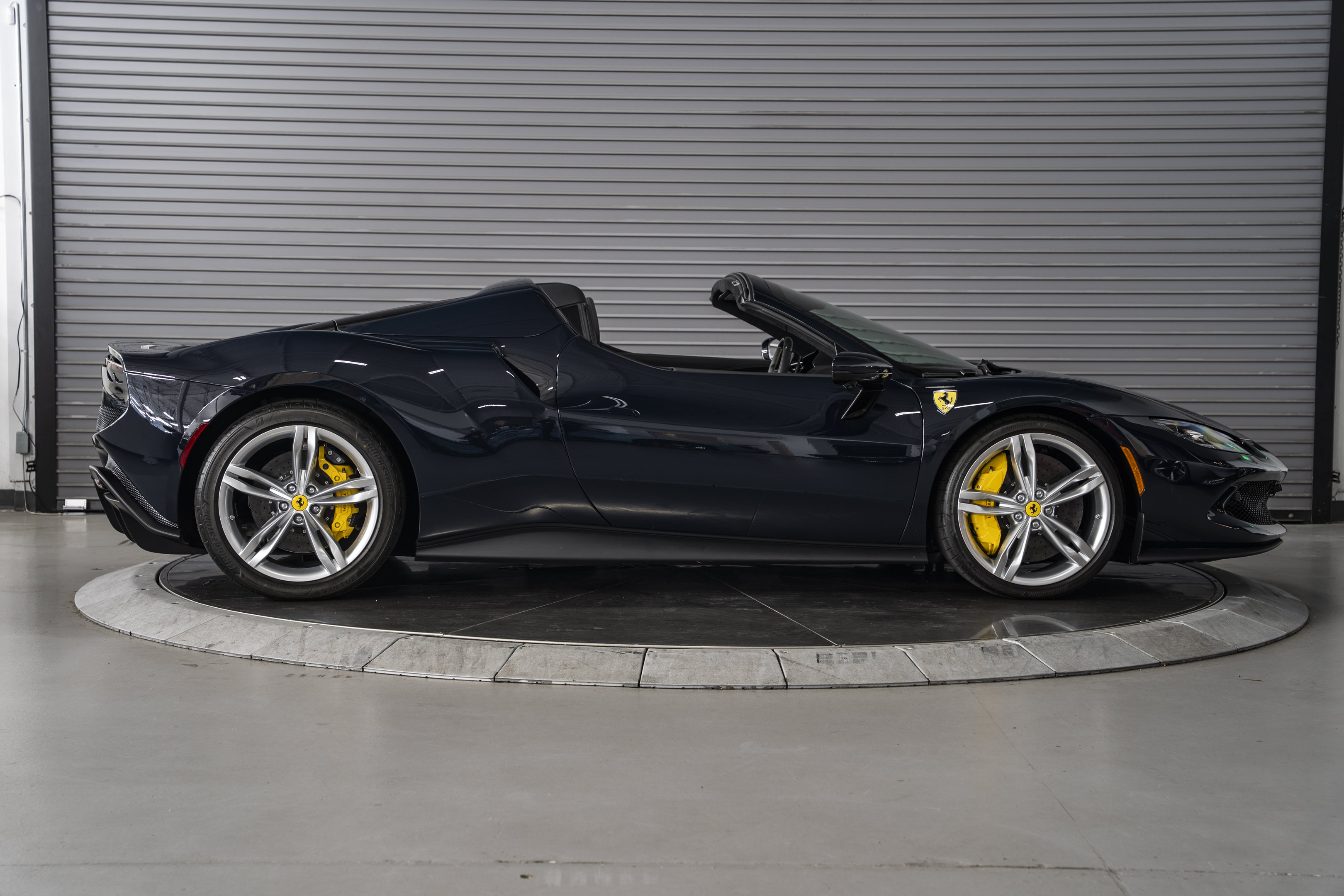 Used 2025 Ferrari 296 GTS RWD image 6