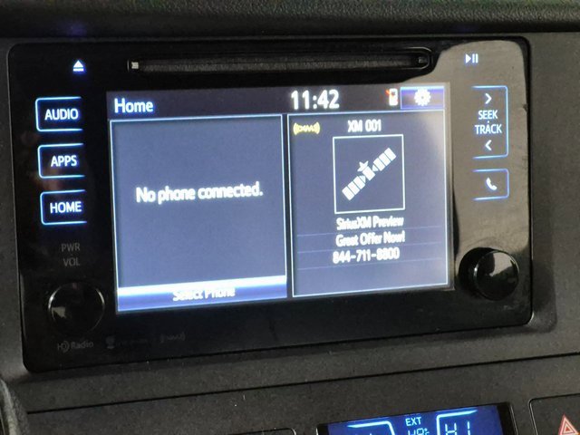 Used 2017 Toyota Sienna XLE image 29