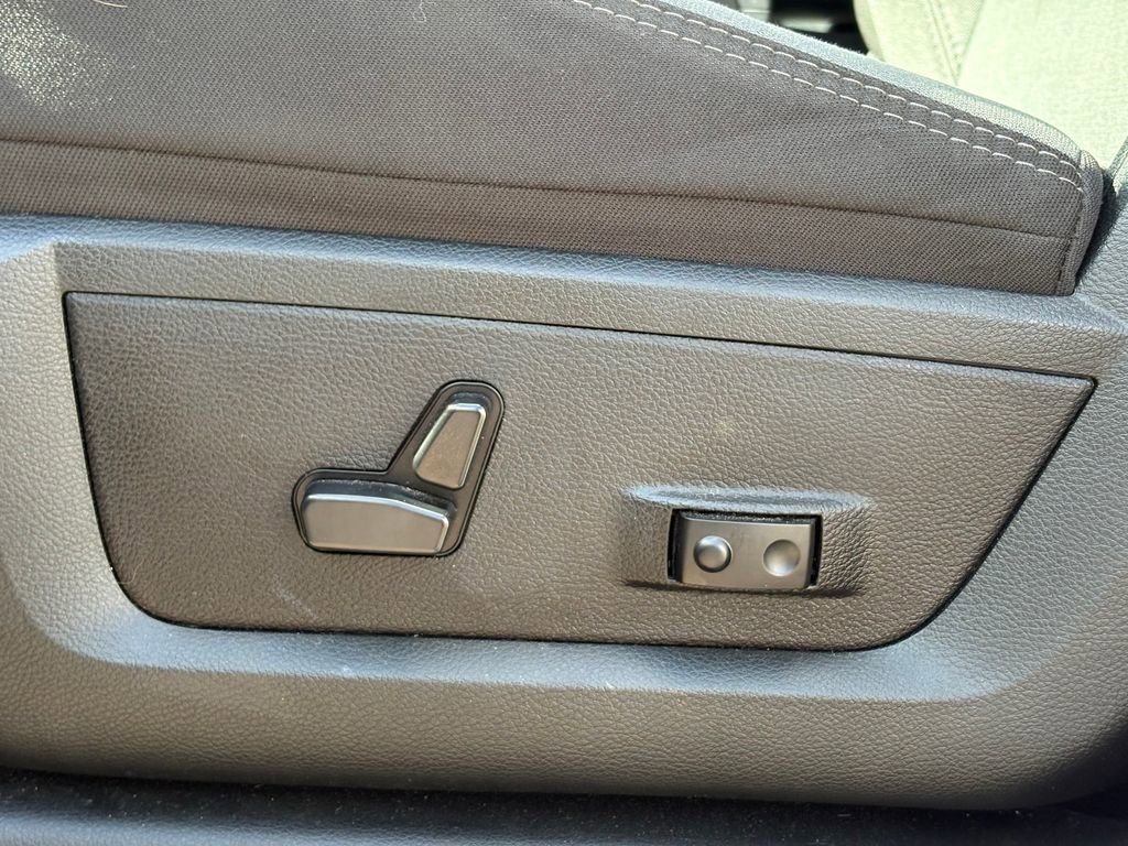 Used 2024 RAM 3500 Big Horn image 18