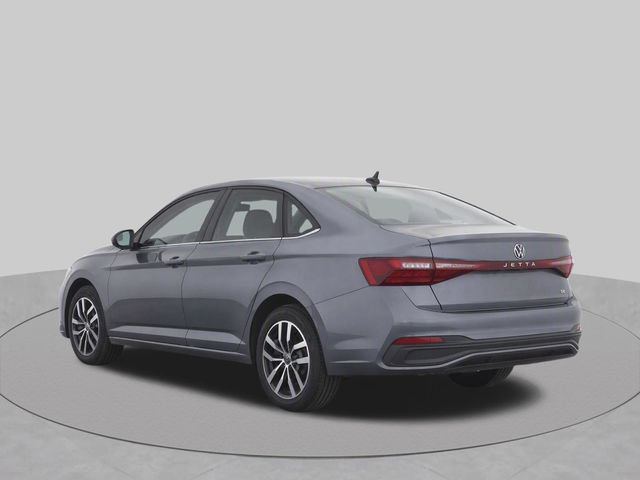 Used 2025 Volkswagen Jetta SE FWD image 4