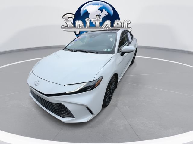 Used 2025 Toyota Camry XLE image 5
