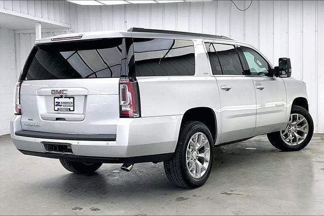 Used 2018 GMC Yukon XL SLT w/ Open Road Package AWD/4WD image 12
