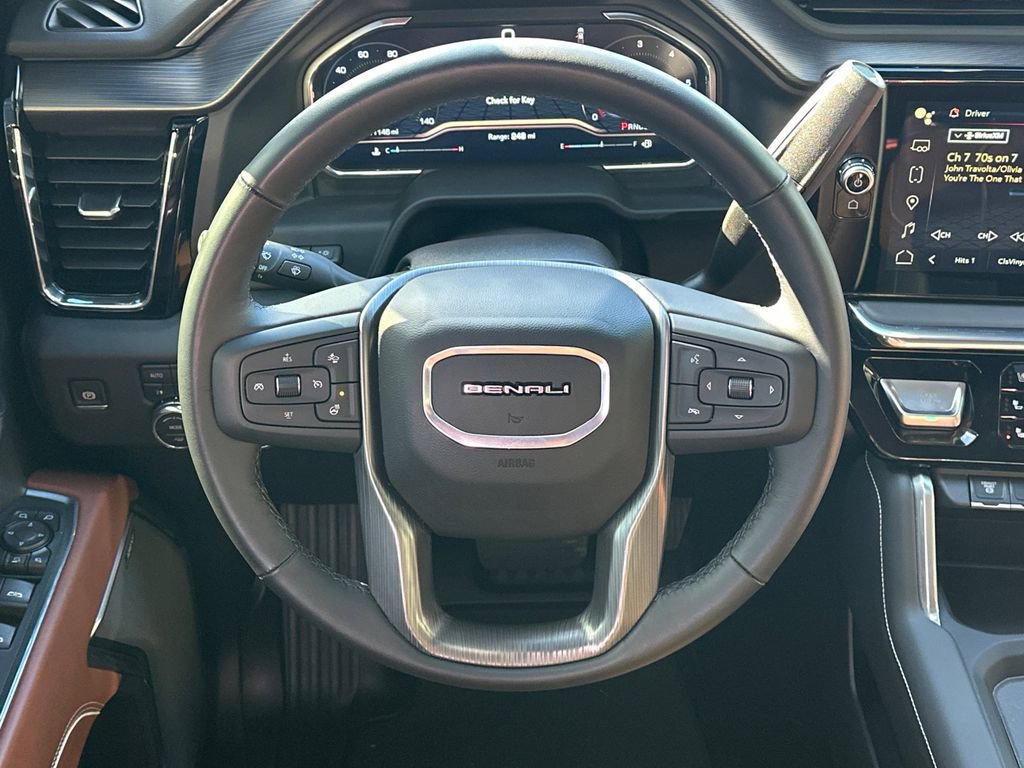 Used 2025 GMC Sierra 2500 Denali Ultimate image 25