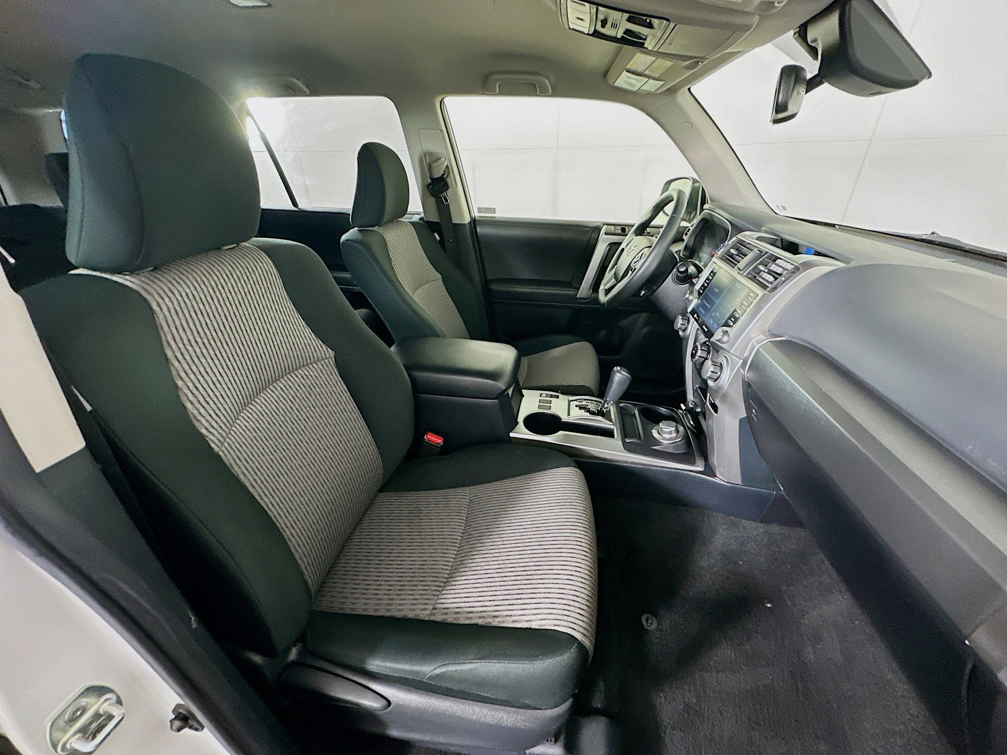 Used 2024 Toyota 4Runner SR5 image 28