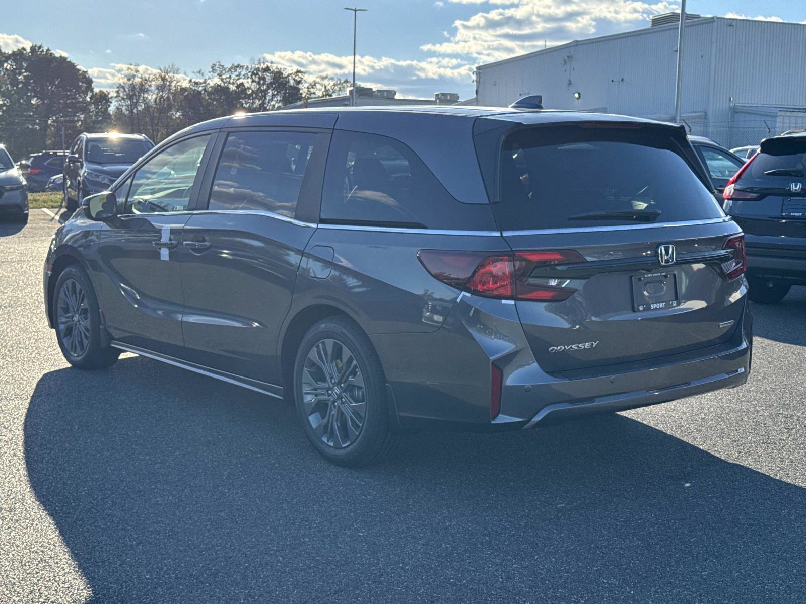 New 2026 Honda Odyssey Touring image 18