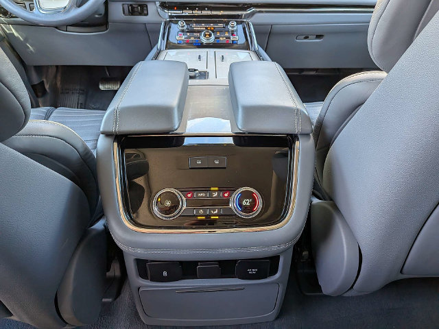 Used 2019 Lincoln Navigator Black Label AWD/4WD image 16