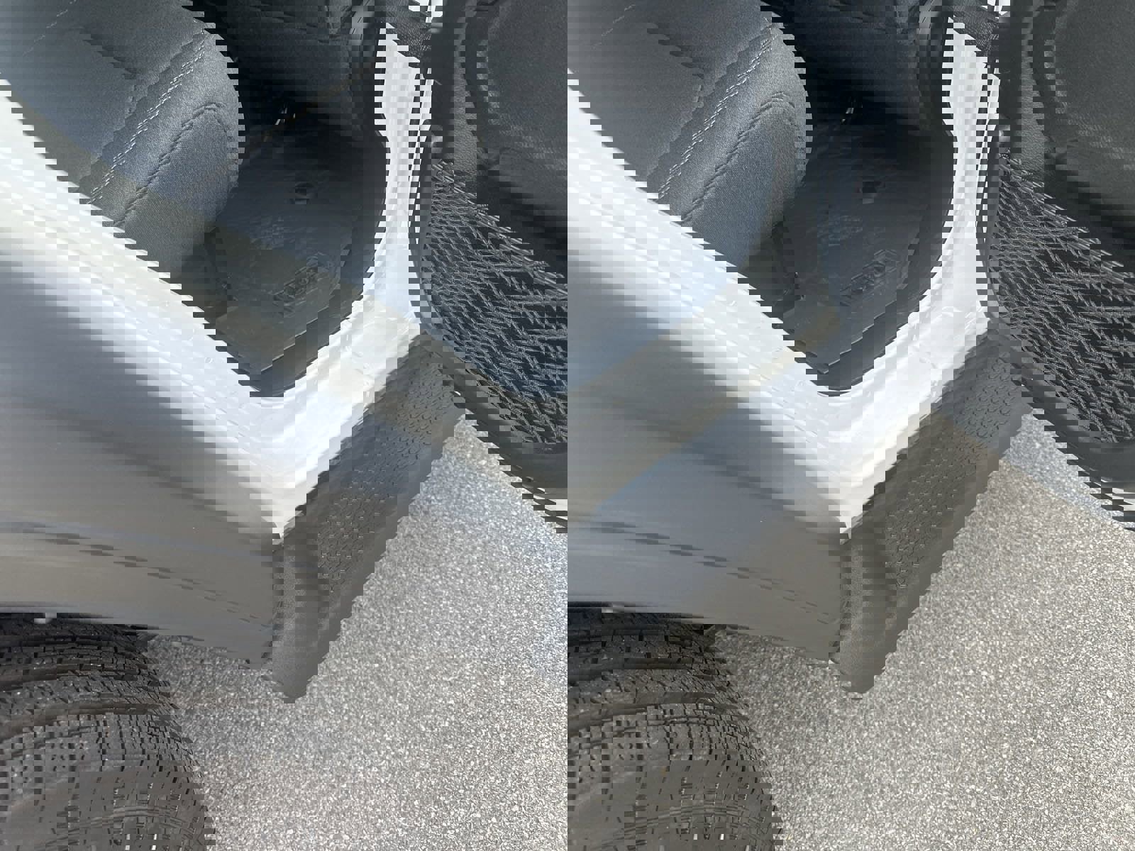 New 2024 Jeep Wrangler Unlimited Sport image 38