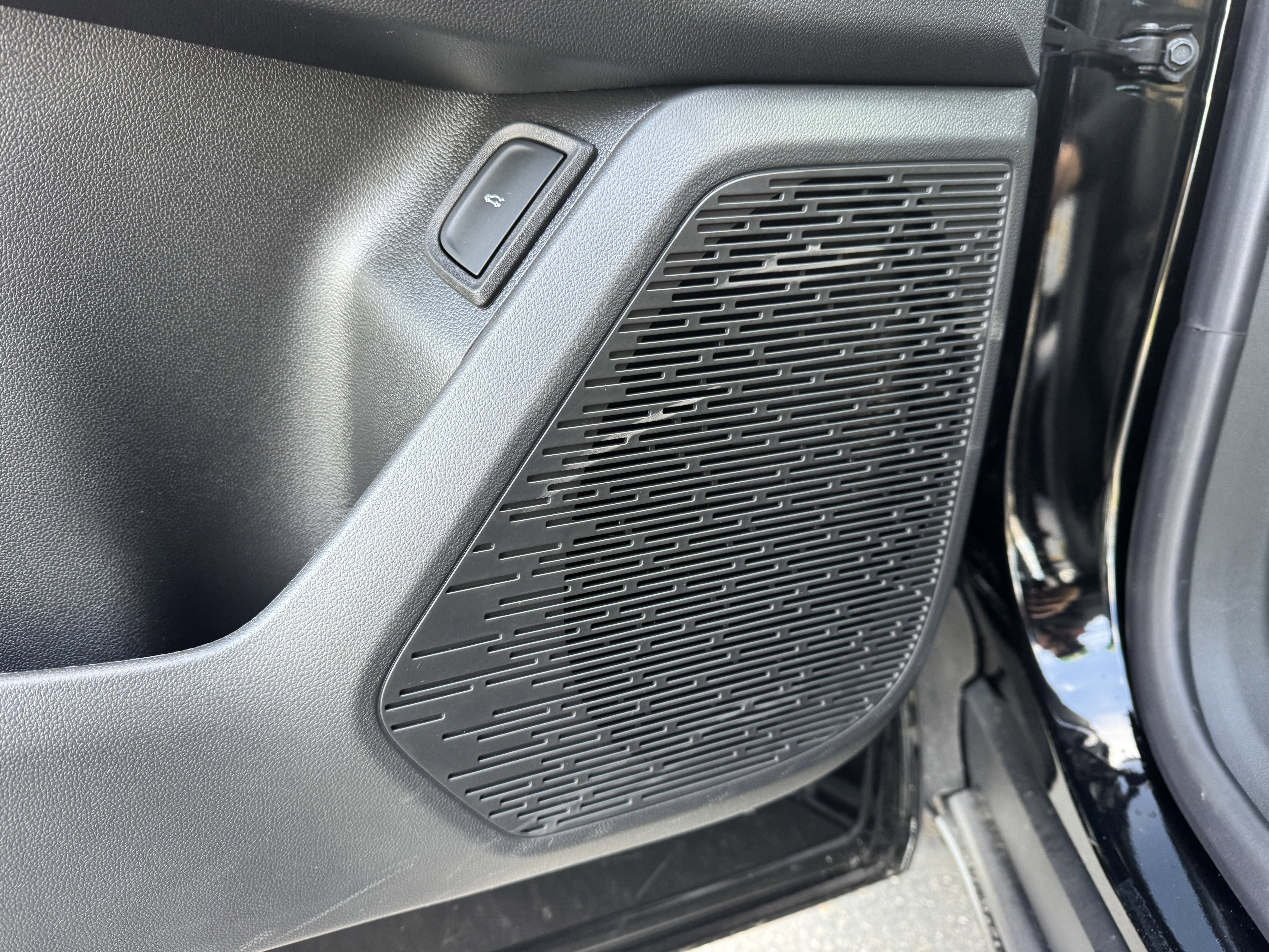 New 2026 Chevrolet Equinox ACTIV w/ Safety and Technology Package image 13