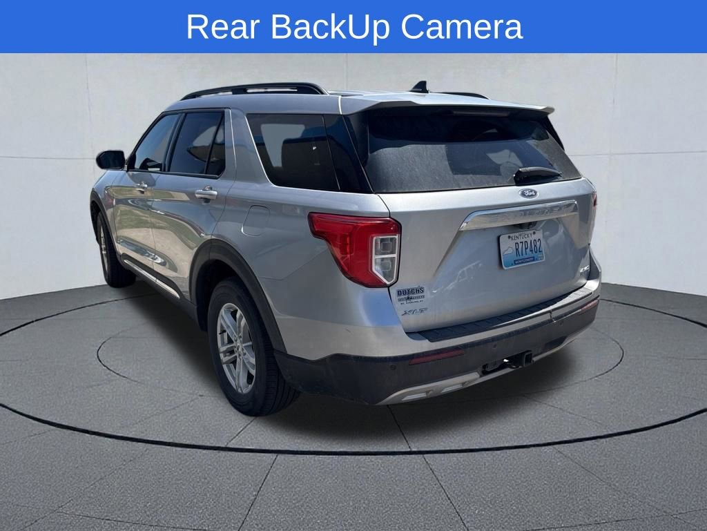 Used 2022 Ford Explorer XLT w/ Equipment Group 202A AWD/4WD image 4