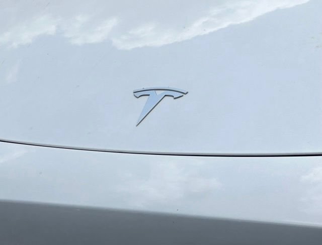 Used 2023 Tesla Model Y Long Range AWD/4WD image 6