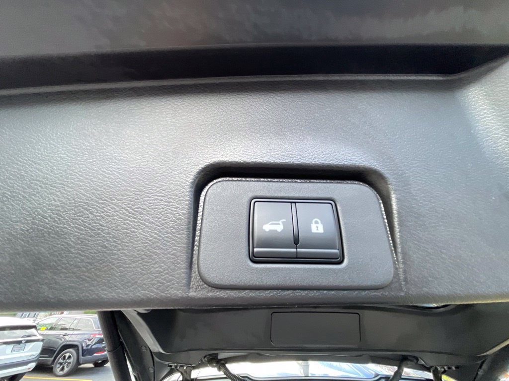 Certified 2023 Nissan Rogue SV w/ SV Premium B Package AWD/4WD image 24