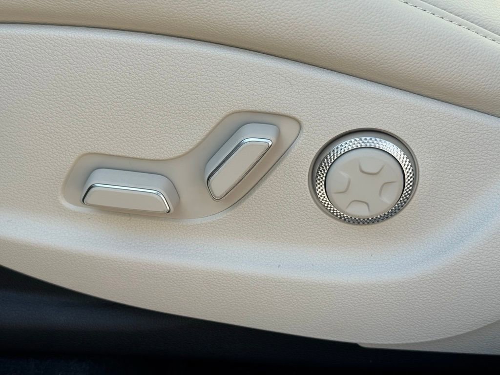 New 2026 Genesis GV80 2.5T Select image 28