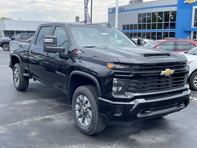 New 2025 Chevrolet Silverado 2500 Custom w/ Custom Value Package