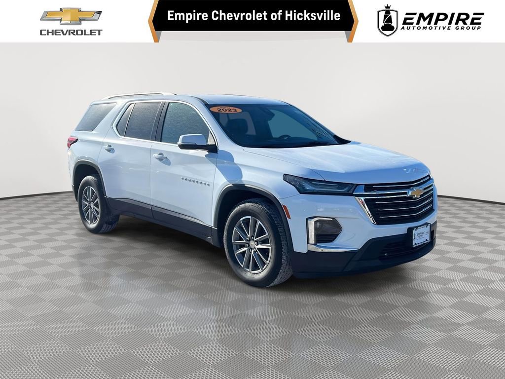 Used 2023 Chevrolet Traverse LT AWD/4WD image 1