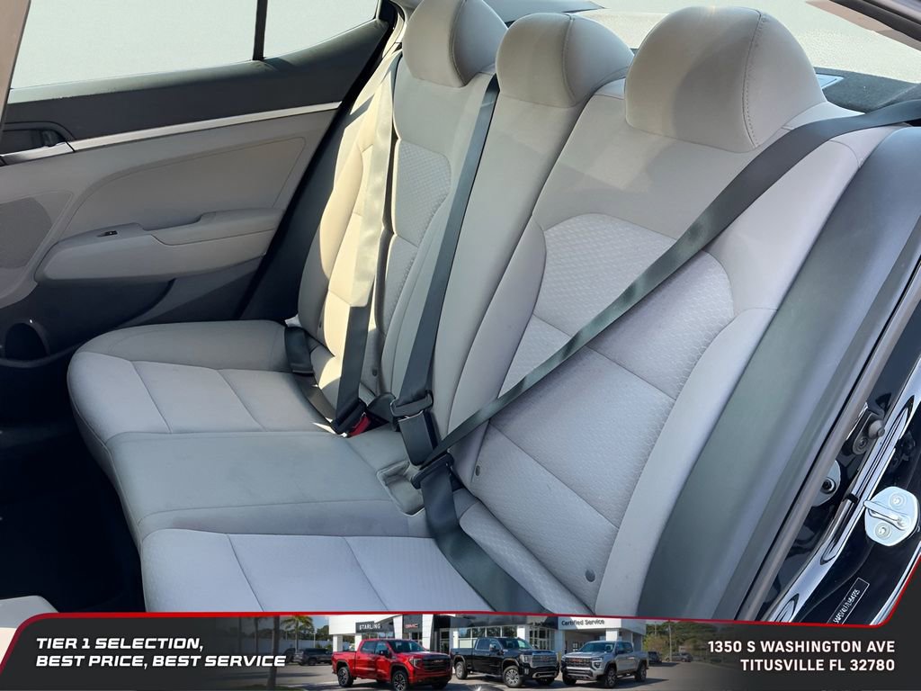 Used 2020 Hyundai Elantra SE FWD image 23