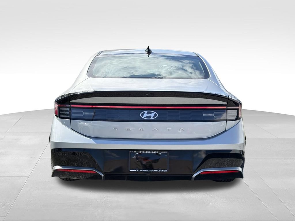 Used 2024 Hyundai Sonata SEL FWD image 9