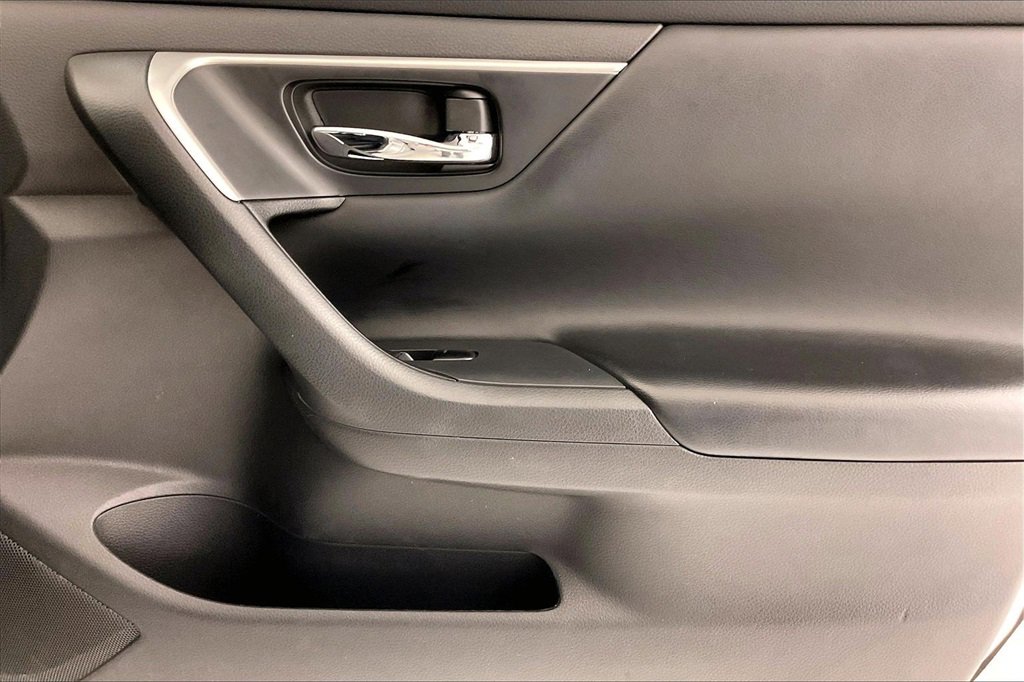 Used 2017 Nissan Altima 2.5 S w/ Power Driver Seat Package image 22