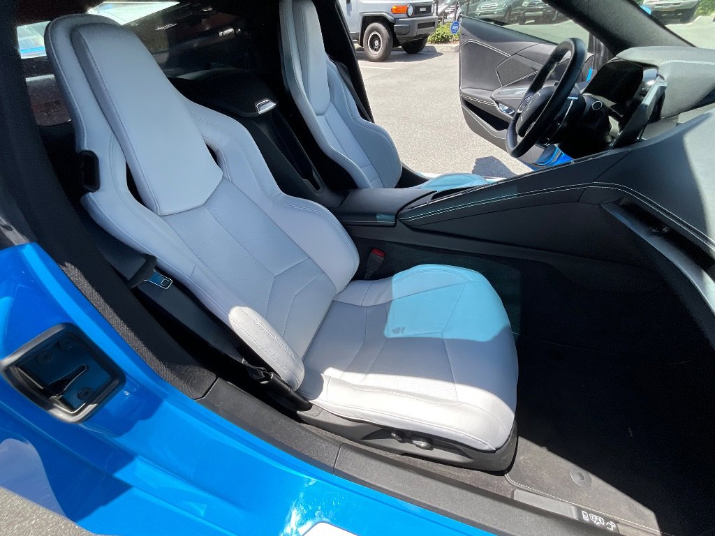 Used 2022 Chevrolet Corvette Stingray Coupe w/ Z51 Performance Package image 19