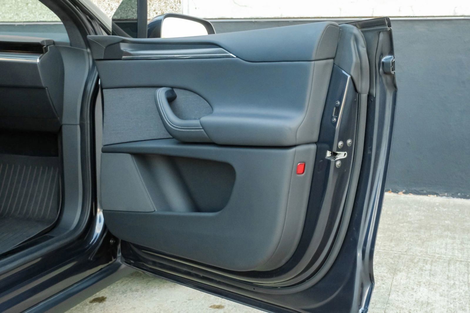 Used 2023 Tesla Model X Plaid image 73