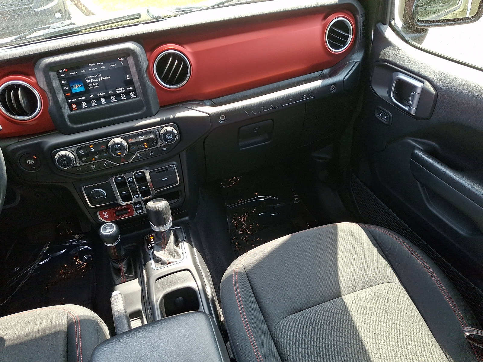 Certified 2021 Jeep Wrangler Unlimited Rubicon w/ LED Lighting Group AWD/4WD image 17