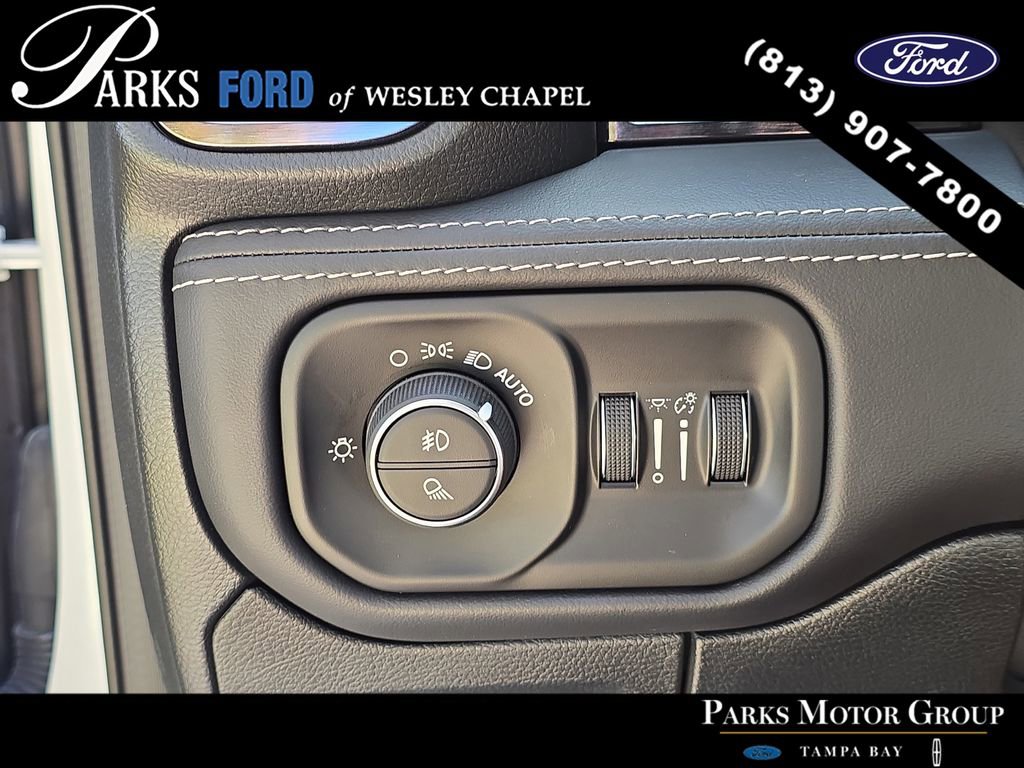 Used 2024 RAM 1500 Limited AWD/4WD image 25