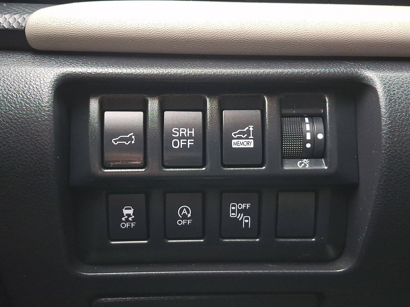 Used 2023 Subaru Forester Limited image 32