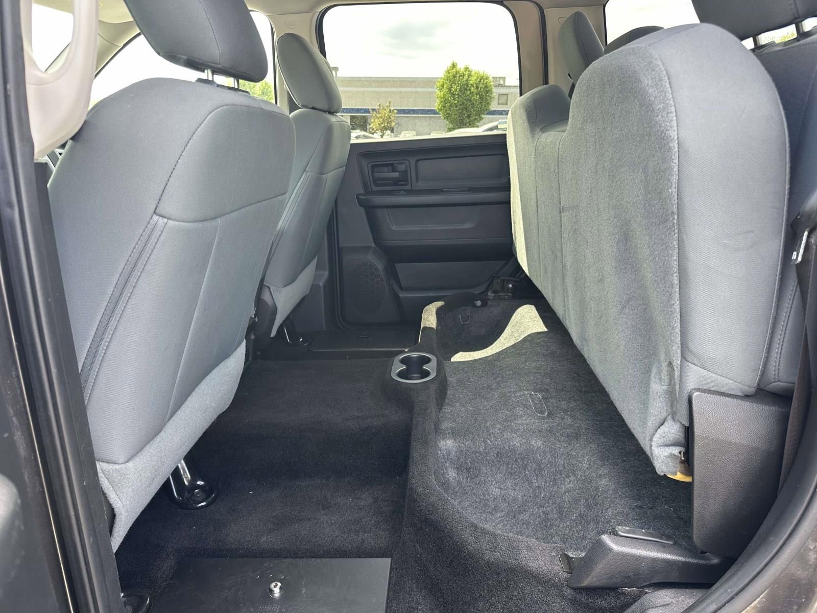 Used 2015 RAM 2500 Tradesman w/ Chrome Appearance Group AWD/4WD image 14