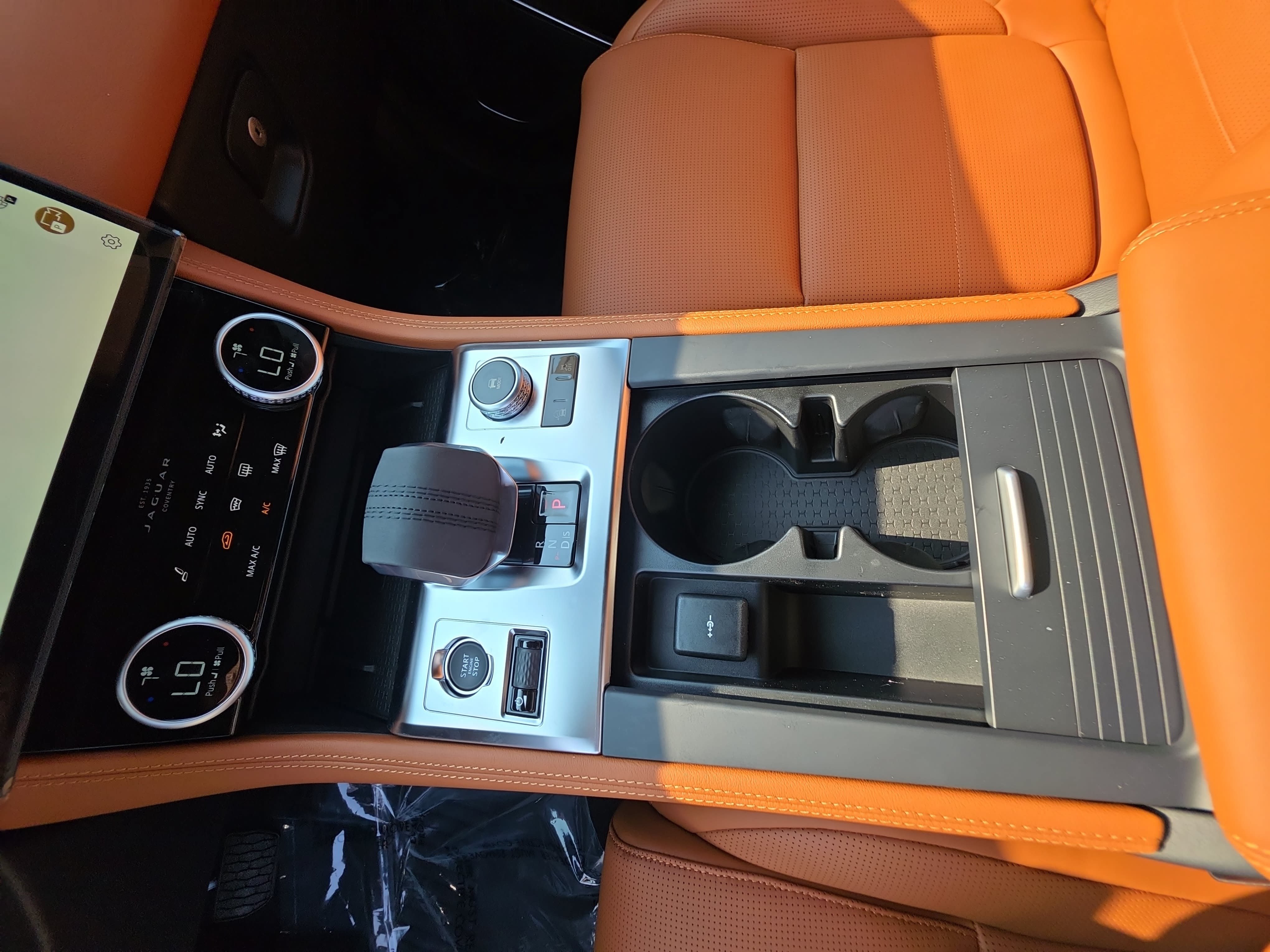 New 2026 Jaguar F-PACE R-Dynamic S AWD/4WD image 25