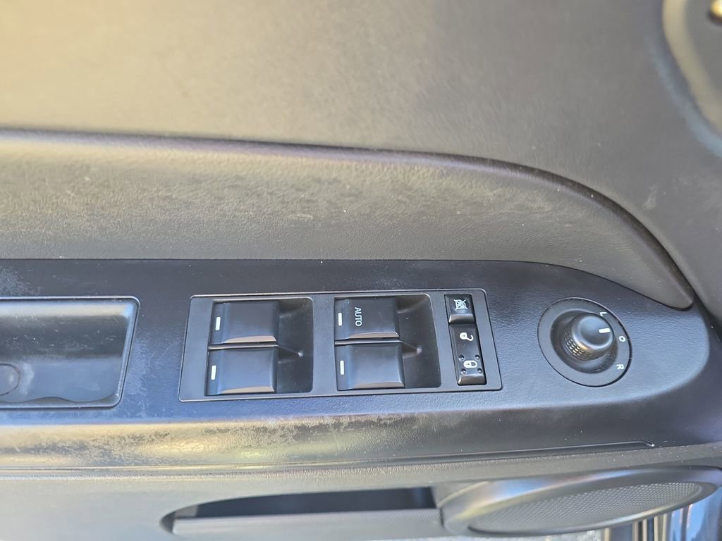 Used 2016 Jeep Patriot High Altitude FWD image 19