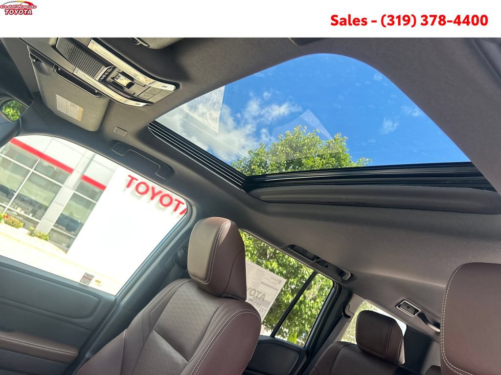 New 2027 Toyota Land Cruiser w/ Premium Package AWD/4WD image 17