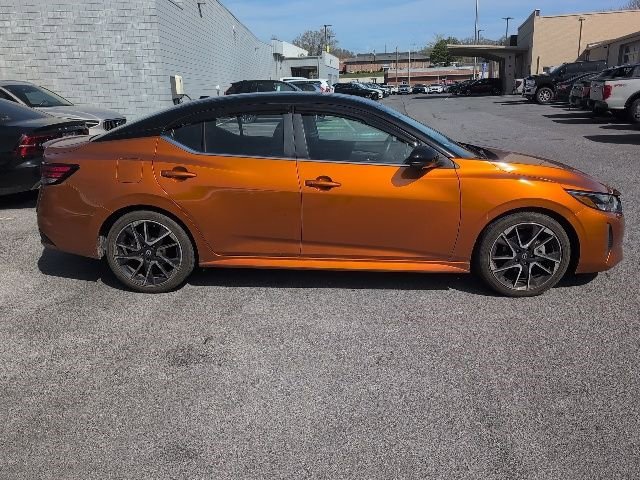 Used 2024 Nissan Sentra SR w/ SR Premium Package image 6