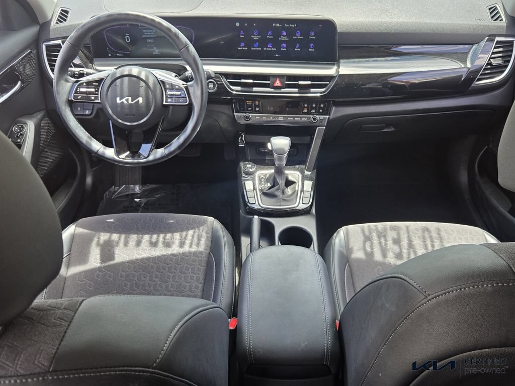 Certified 2025 Kia Seltos S FWD image 12
