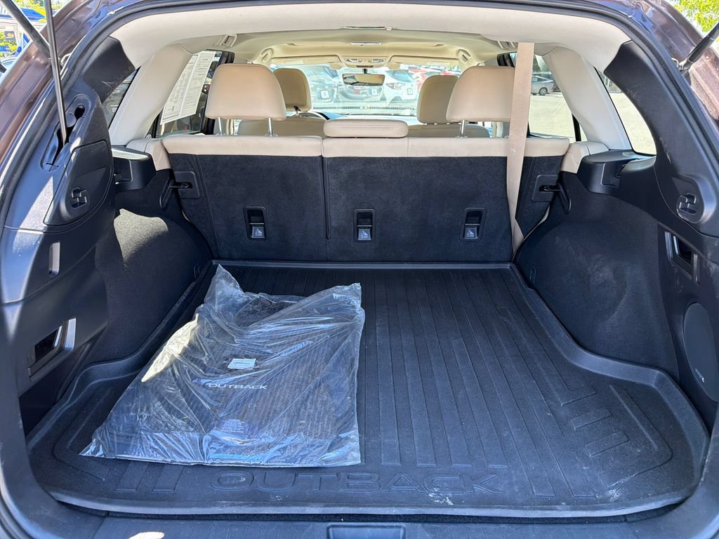 Used 2019 Subaru Outback 3.6R Limited AWD/4WD image 28