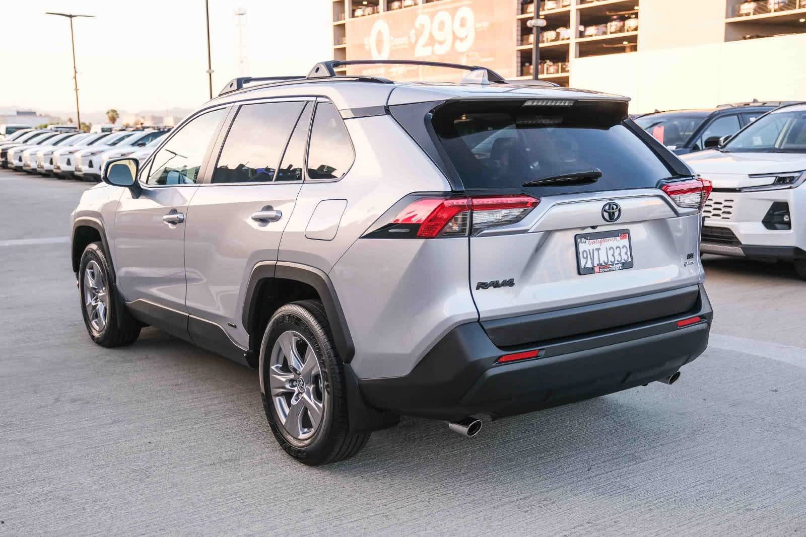 Certified 2025 Toyota RAV4 LE AWD/4WD image 6