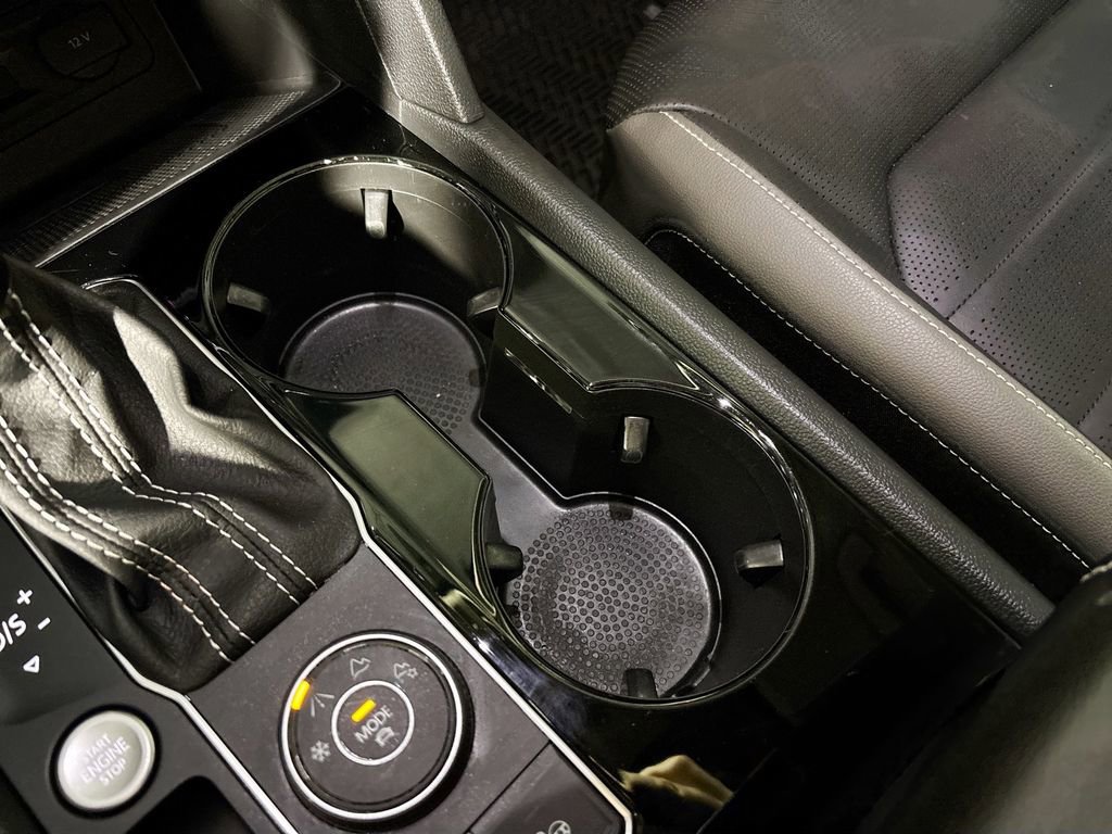 Used 2023 Volkswagen Atlas SEL Premium image 15