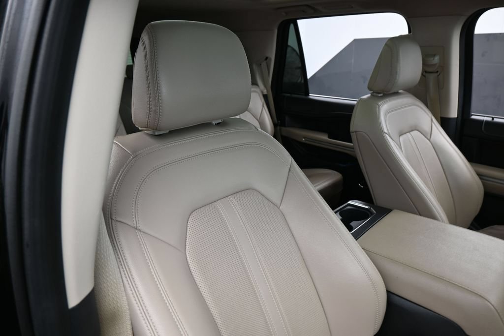 Used 2024 Ford Expedition Limited RWD image 46