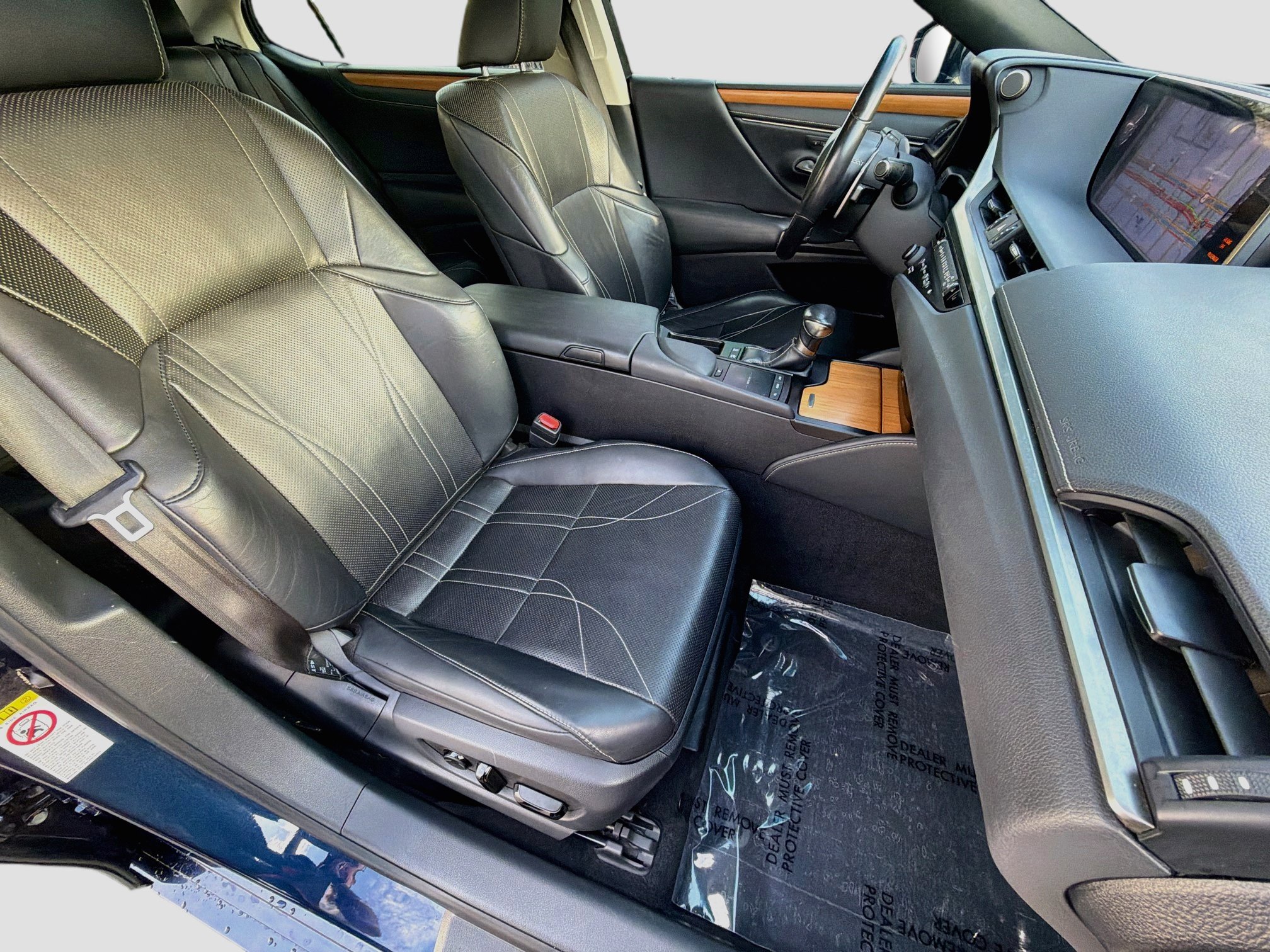 Used 2019 Lexus ES 300h FWD image 15