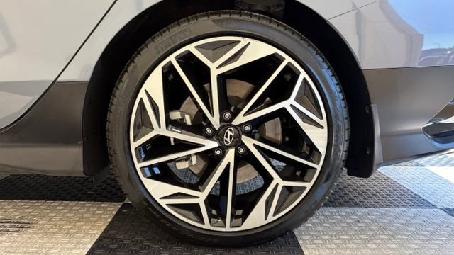 Used 2024 Hyundai Ioniq 6 SEL AWD/4WD image 11