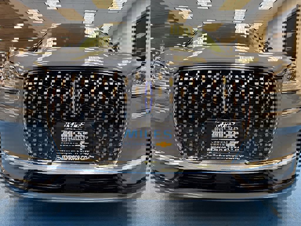 Used 2024 Lincoln Corsair Grand Touring w/ Equipment Group 301A image 16