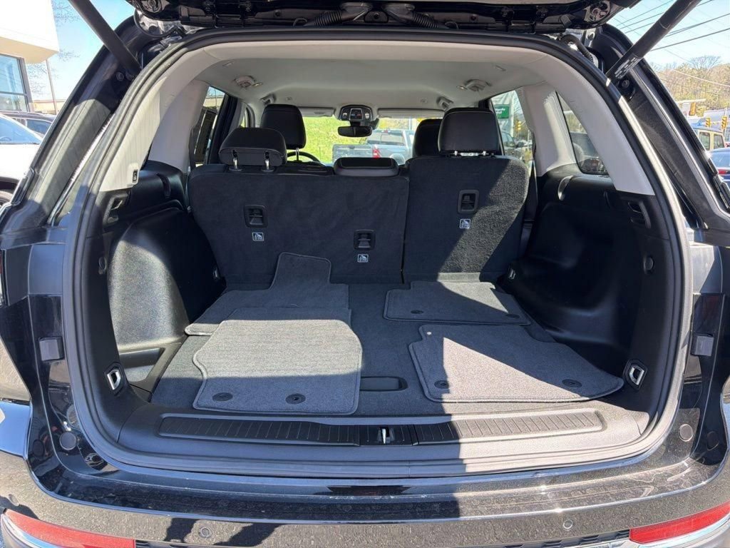 Certified 2023 Jeep Grand Cherokee Limited w/ Trailer Tow Prep Group (B) image 20