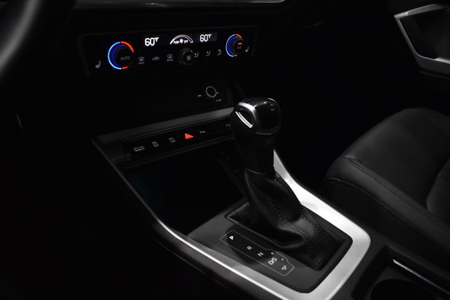 Used 2022 Audi Q3 2.0T Premium Plus image 23