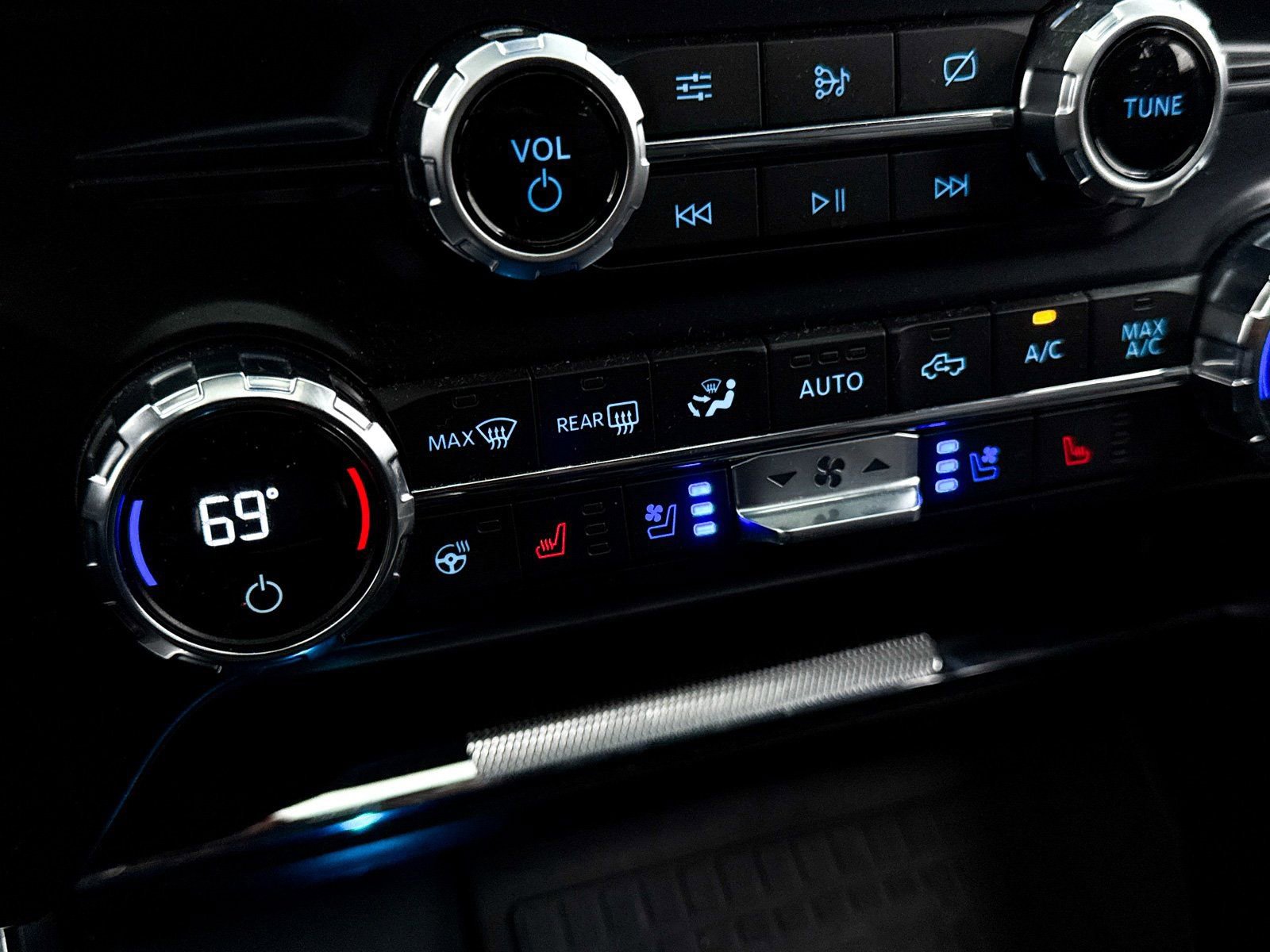 Used 2021 Ford F150 Platinum w/ Equipment Group 701A High image 27