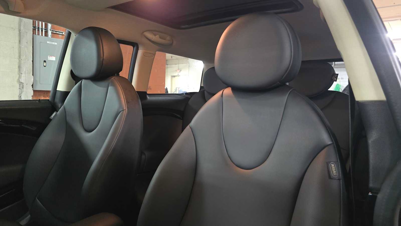 Used 2013 MINI Cooper Clubman FWD image 21