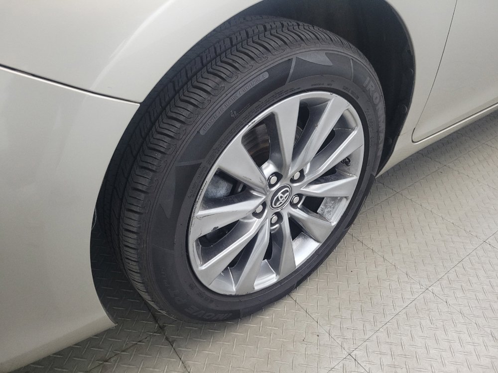 Used 2016 Toyota Camry XLE FWD image 31