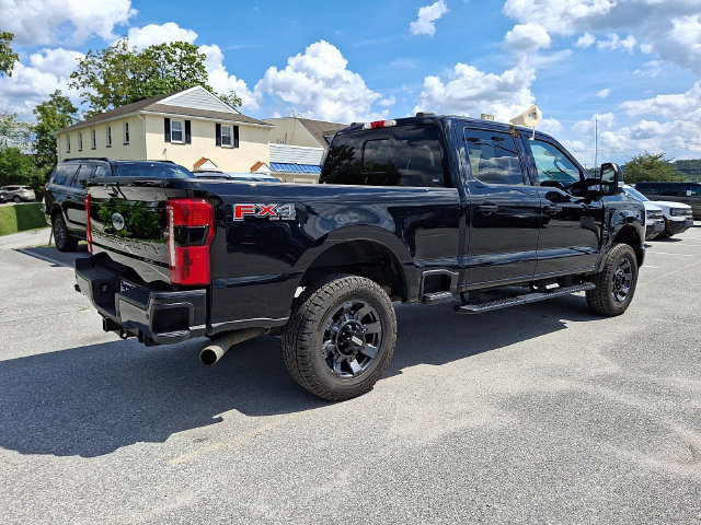 Used 2023 Ford F250 Lariat w/ Lariat Ultimate Package AWD/4WD image 16
