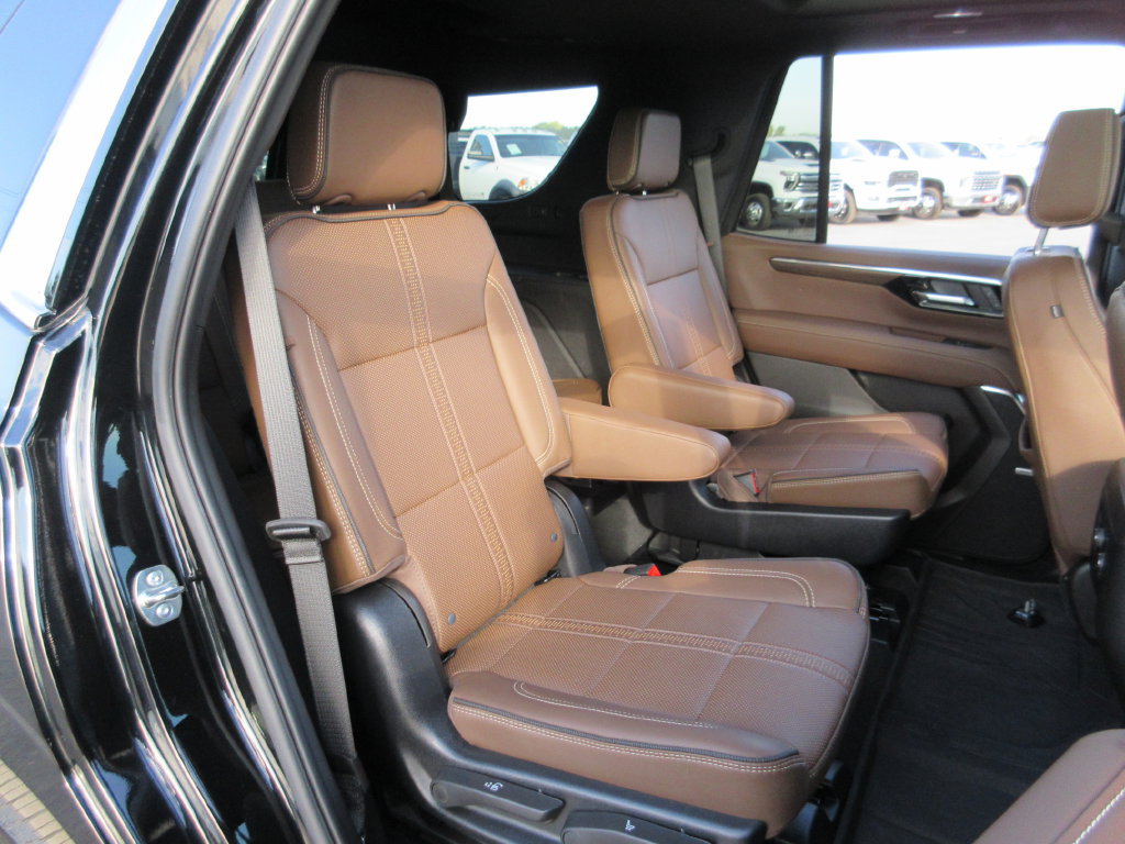 Certified 2025 Chevrolet Tahoe High Country AWD/4WD image 27