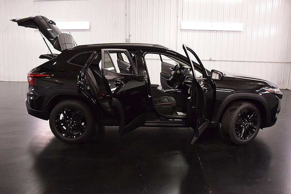 New 2025 Chevrolet Trax ACTIV w/ Driver Confidence Package image 33