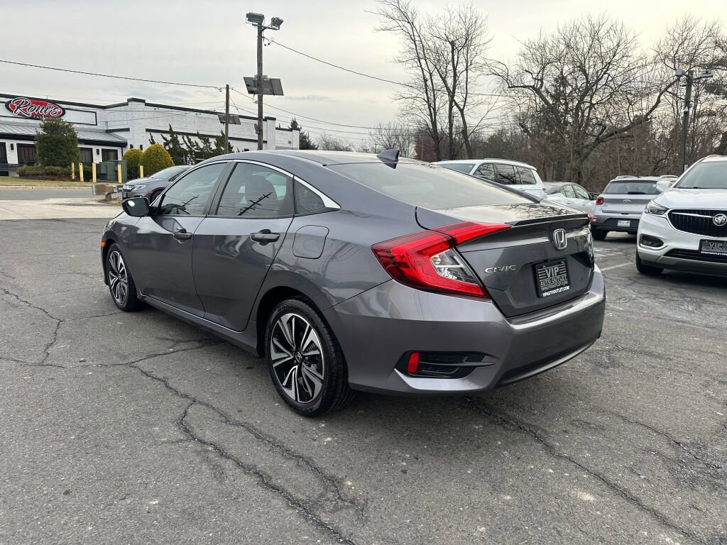 Used 2017 Honda Civic EX-T image 5